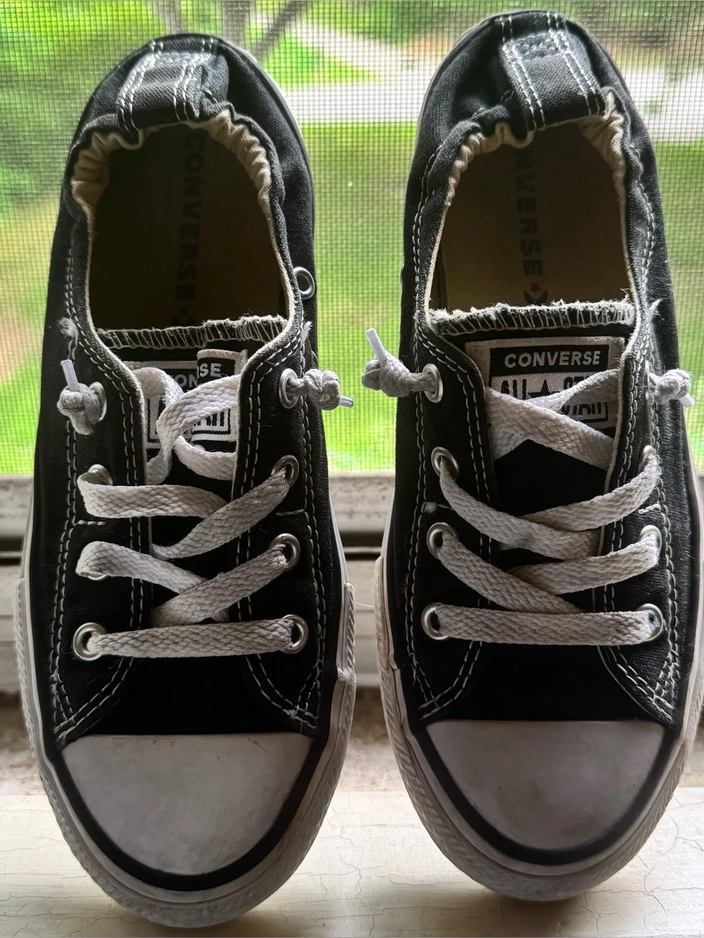 Converse Girls Black Low-Top Chuck Taylor All Star Shorline slip-on sneakers